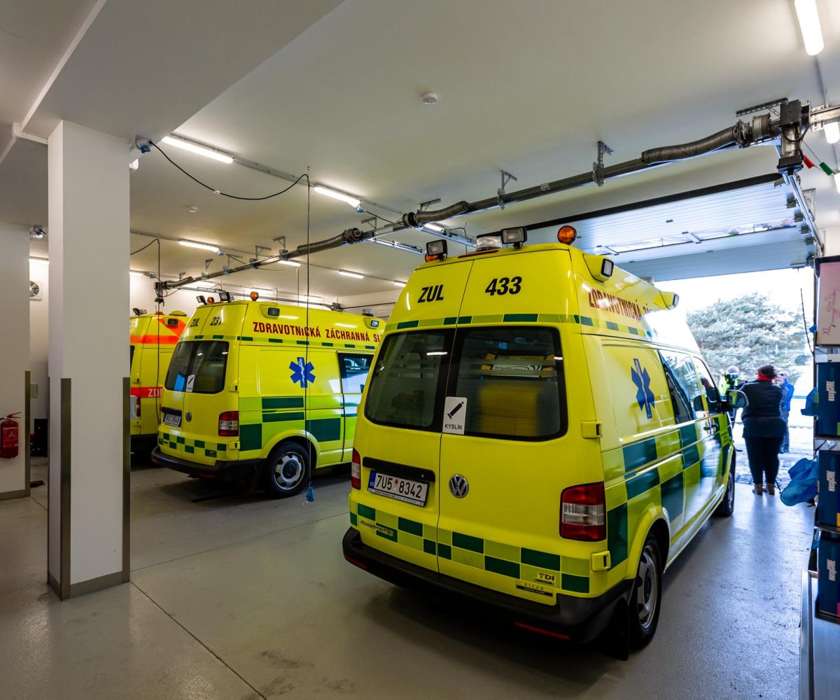 ZÁCHRANÁŘI Z RUMBURKU PŘEVZALI NOVĚ ROZŠÍŘENOU ČÁST SVÉ VÝJEZDOVÉ ZÁKLADNY